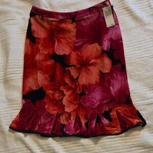 Elegant Floral Velour Skirt